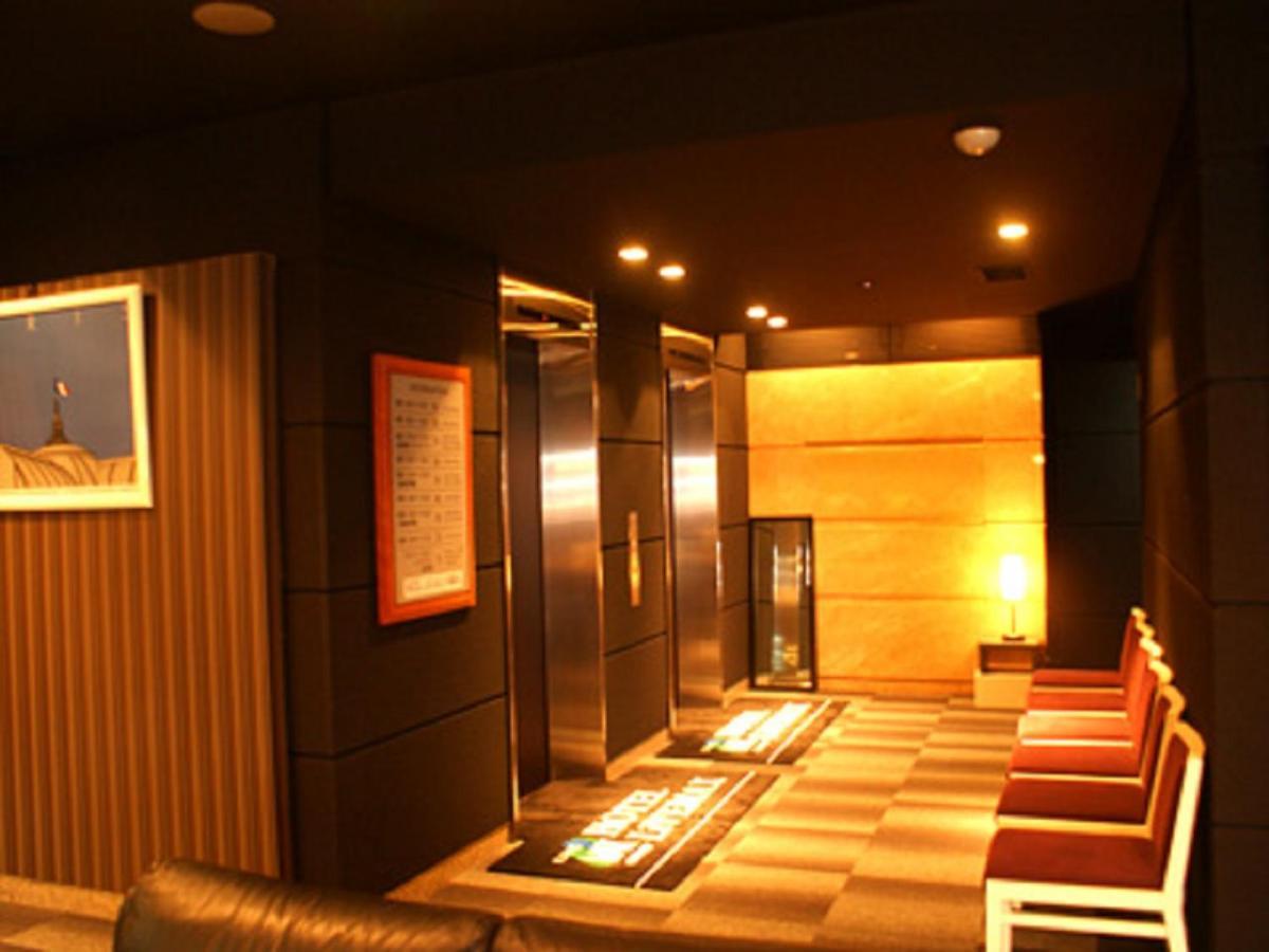 平冢站前Livemax酒店 平冢市 外观 照片